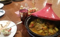 タジンの美味しいモロッコ料理と共に～